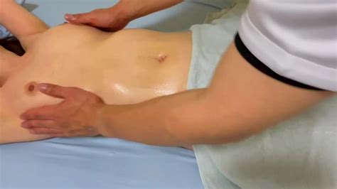 Gently Massage A Married Woman With Oil Amateur Porn Feat