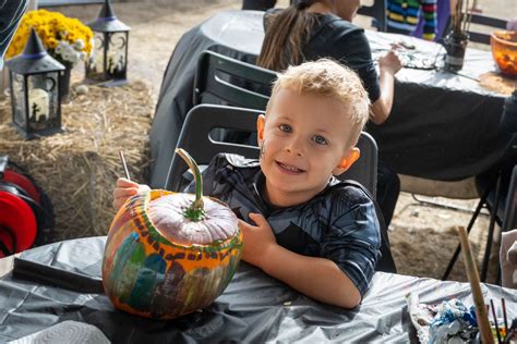 Cel Mai Mare Festival De Halloween Din Rom Nia N Cifre Peste