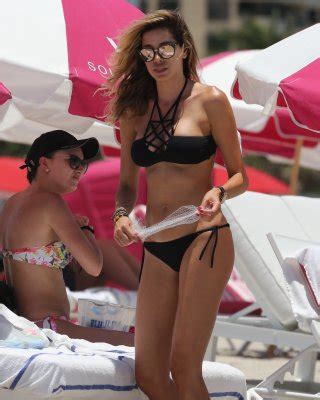 Cameron Diaz Showing Off Her Hot Bikini Body At The Beach In Sardinia Porn Pictures XXX Photos