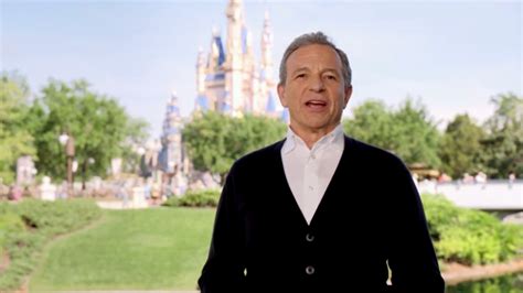 Disney Ceo Bob Iger Says He S Looking Forward To His A I Successor