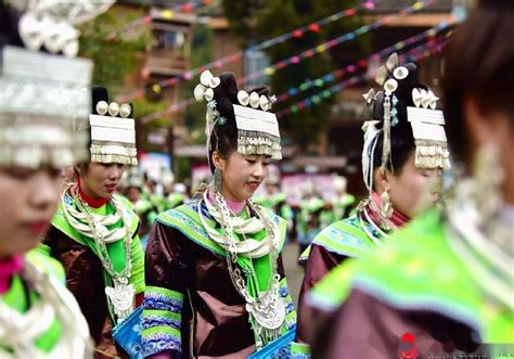 贵州荔波：大土苗寨笙歌舞步欢庆开秧节 知乎