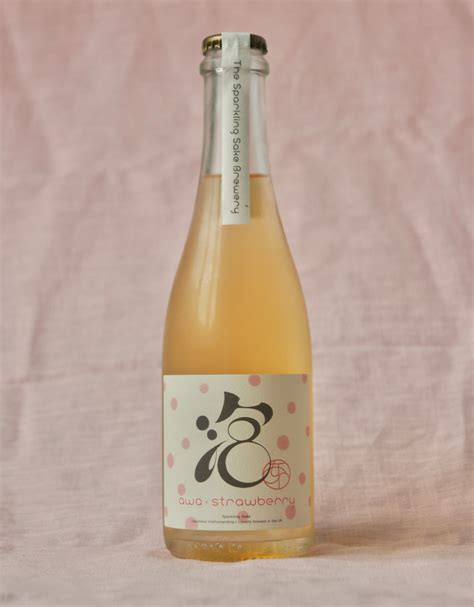 Awa × Strawberry The Sparkling Sake Brewery