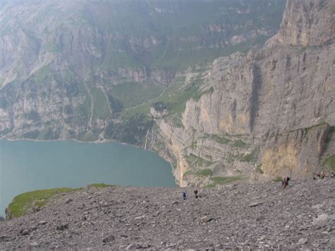 Oeschinensee In Der Schweiz Einer Der Schönsten Bergseen In Europa