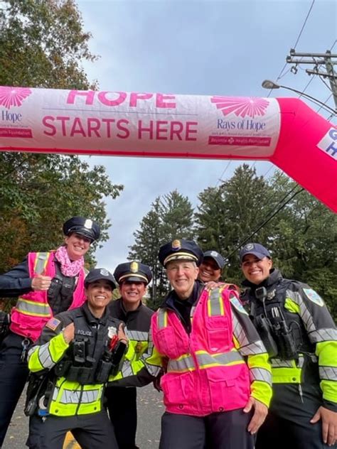 Springfield Police Volunteer At The Rays Of Hope Walk And Run