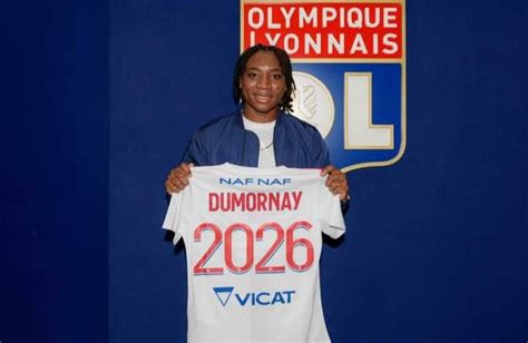 Foot F Minin France Corventina Signe L Olympique Lyonnais Jusqu