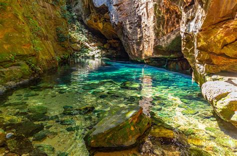 Encanto Azul Em Riacho Uma Maravilha Da Chapada Das Mesas