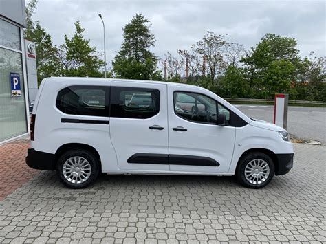 Toyota ProAce City Verso 1 5 D 4D 6MT Combi 5S Long Autobond Group