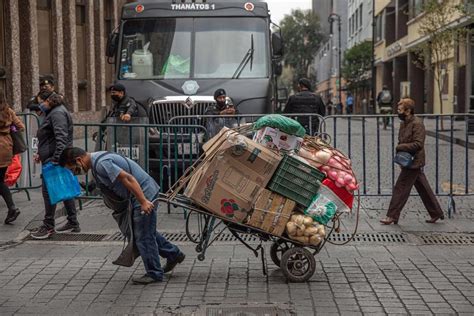 Descenso de pobreza laboral en México se atora en segundo trimestre