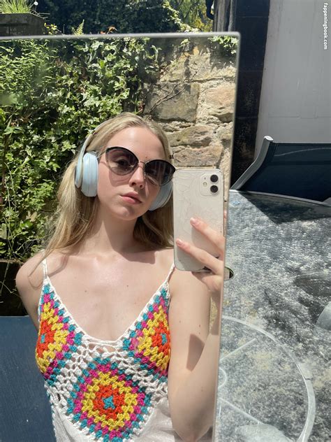 Crochet Tops Nude OnlyFans Leaks Fappening FappeningBook