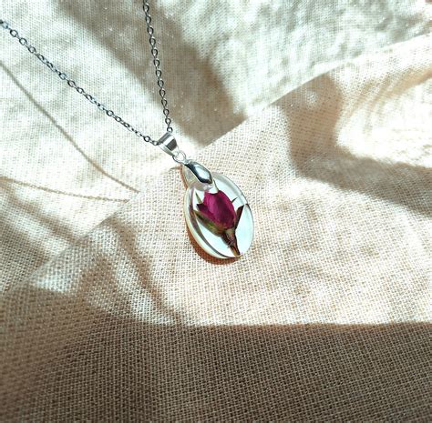 Pressed Real Rose Necklace Rose Resin Pendant Rose Jewelry Etsy