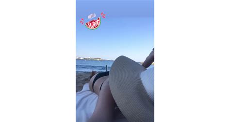 Photo Jazmin Grace Grimaldi bronze en bikini à Ibiza Purepeople