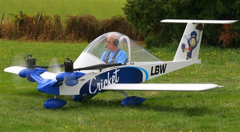 Flying With The World's Smallest Twin Engine Aircraft - World War Wings