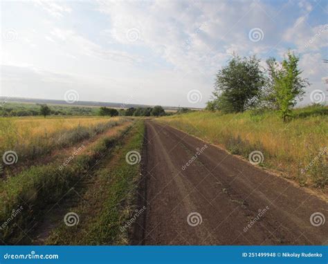 Ruta Rural Del Paisaje Rural Foto De Archivo Imagen De Camino