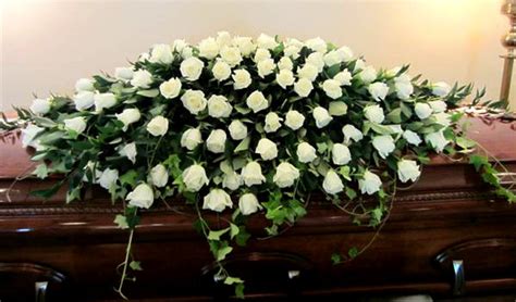Concord Flower Shop Elegant White Casket Sprayconcord
