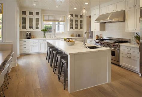 Modern Farmhouse Kitchens That Fuse Two Styles Perfectly