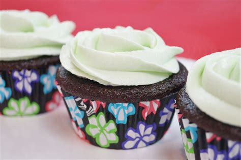 Mint Chocolate Cupcakes Dishin With Di Cooking Show Recipes