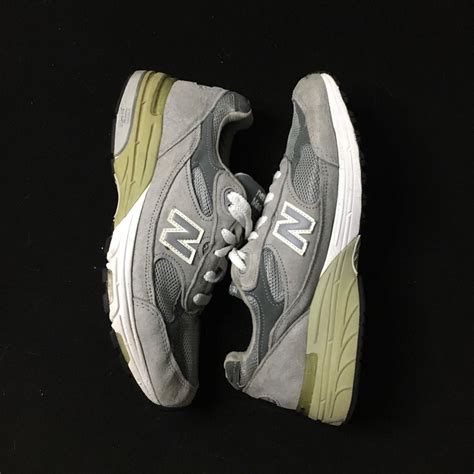 nb 993, Men's Fashion, Footwear, Sneakers on Carousell