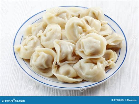 Pelmeni Del Ruso De Las Bolas De Masa Hervida Foto De Archivo Imagen