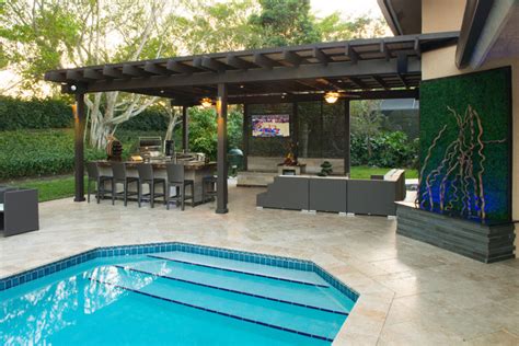 Outdoor Kitchen And Pergola Project In South Florida Classique