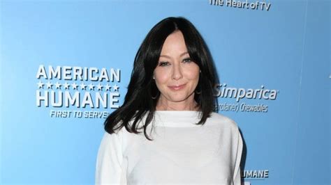 La actriz Shannen Doherty reveló que tiene una metástasis en su cerebro