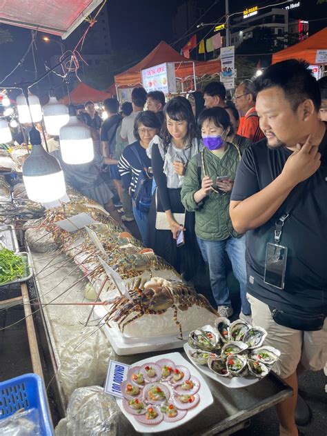 Street Food Paradise At Son Tra Night Market Vietnam Vn