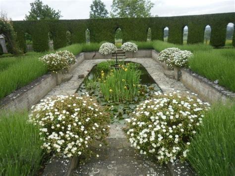 Hilltop Farm Eckington Ngs Gardens