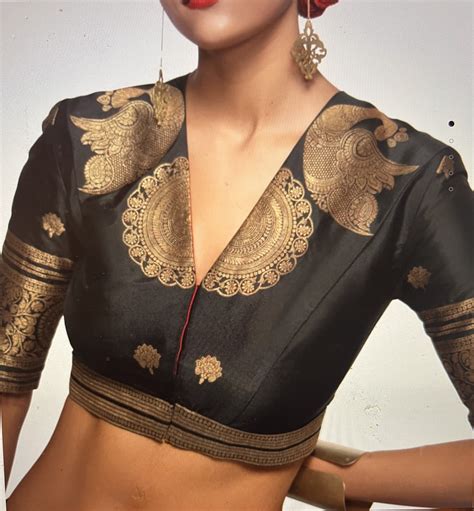 Pin By Kajal Valekar On Blouses Trendy Blouse Designs Blouse Designs