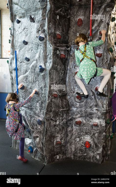 Young Girls Two Sisters Girl Child Kid Childrens Activity On