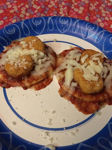 Chicken nugget pizza lunchable mmmmm : r/shittyfoodporn