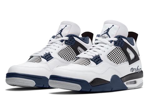 Air Jordan 4 Midnight Navy Releasing Holiday 2022 · Justfreshkicks