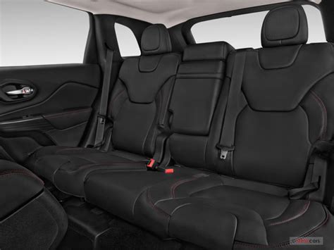 2016 Jeep Cherokee: 89 Interior Photos | U.S. News