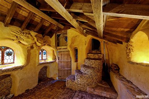 Colin's Barn – Chedglow, England - Atlas Obscura
