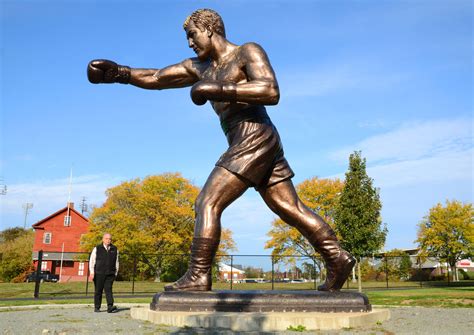 Philadelphia mayor accepts Brockton mayor's Rocky statue bet