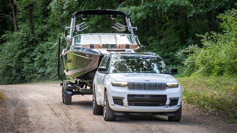 Jeep® Quietly Drops The HEMI From It's Two-Row Grand Cherokee ...