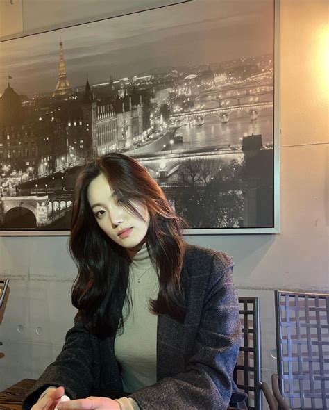 3 Stylish Holiday Looks As Seen On ‘mask Girl Scene Stealer Han Jae Yi