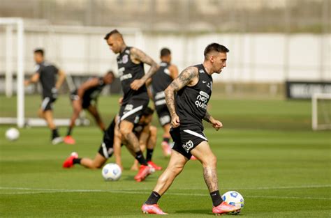 Corinthians Faz O Penúltimo Treino Antes De Enfrentar O Grêmio