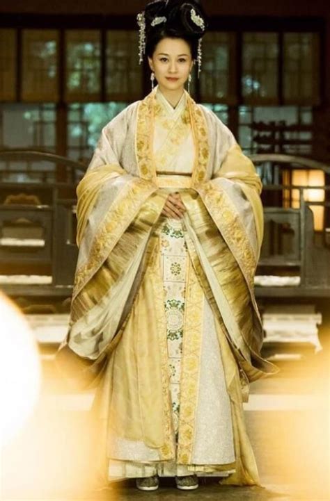 Traditional Chinese Qin Dynasty Imperial Empress Costume Asian China