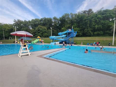 Swimming At Veterans Memorial Pool At Lynch Field Veterans Memorial