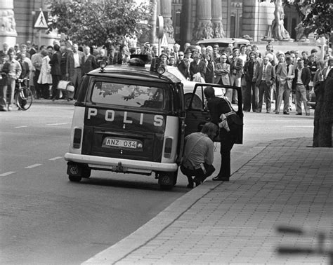 How the myth of Stockholm syndrome came from a media-driven hostage
