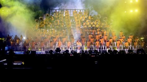 Beyoncé's Coachella Performance Showcased the First Standard of Beauty ...