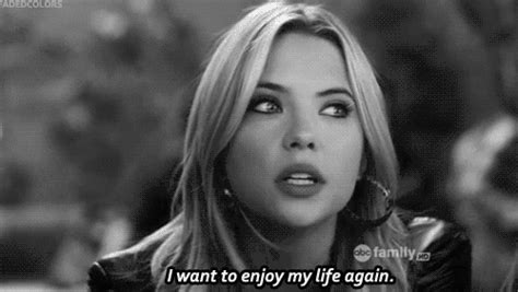 Hanna Marin Funny S Find And Share On Giphy