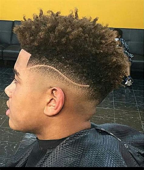 Peinado Afro Corto Hombre