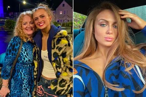 Maisie Smith Strips Completely Naked As She Puts On Racy Display For Intimate Bath Snap Daily Star