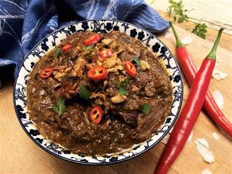 Rendang Stoofvlees Op Zijn Indonesisch Lekker Tafelen