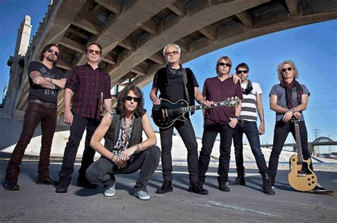 Foreigner Announces Reunion Concert Featuring All The Original Members