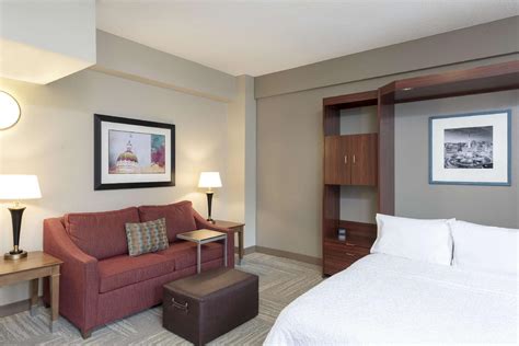 Hampton Inn Indianapolis Downtown Across From Circle Centre Hotel ...