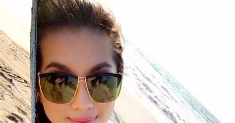 Warso Moe Oo In Bikini Gym Workout Selfie Snaps And New Music Tv Behind The Scenes