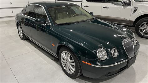 2005 Jaguar S-Type Sedan at Kansas City 2022 as T174 - Mecum Auctions