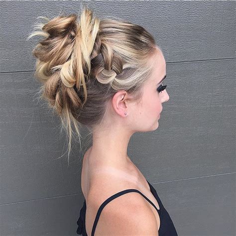 10 Cute Cool Messy Elegant Hairstyles For Prom Looks You Ll Love