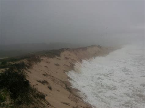 COVA GALA entre o rio e o mar Erosão Costeira na Praia da Cova Uma